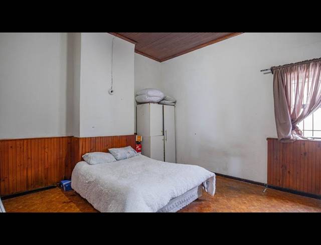 6 BEDROOM HOUSE FOR SALE IN SALT RIVER